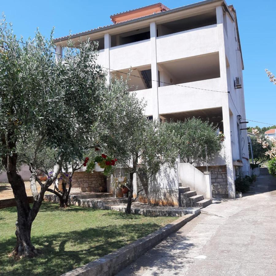 Apartmani Maria Preko Exteriér fotografie