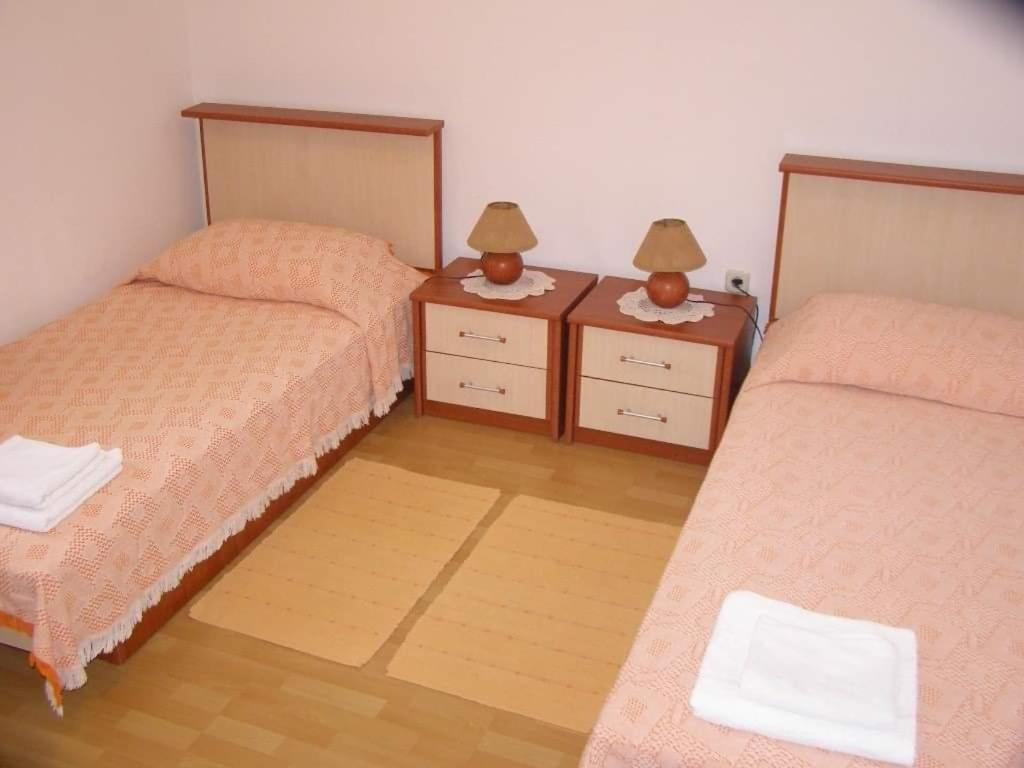 Apartmani Maria Preko Exteriér fotografie